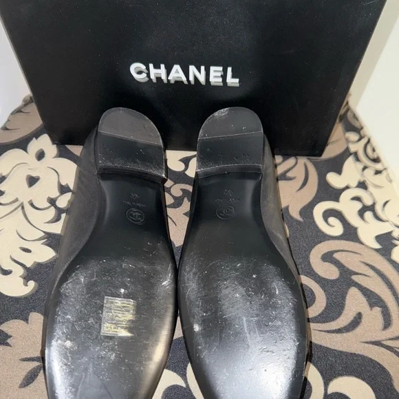 Chanel Black Patent Cap Toe Ballet Flats - Picture 3 of 3